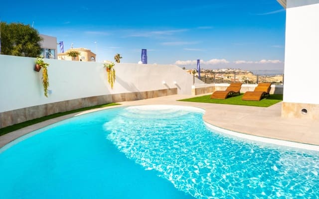 3 soverom Villa til salgs i Ciudad Quesada, Rojales med svømmebasseng garasje - € 598 000 (Ref: 9968415)