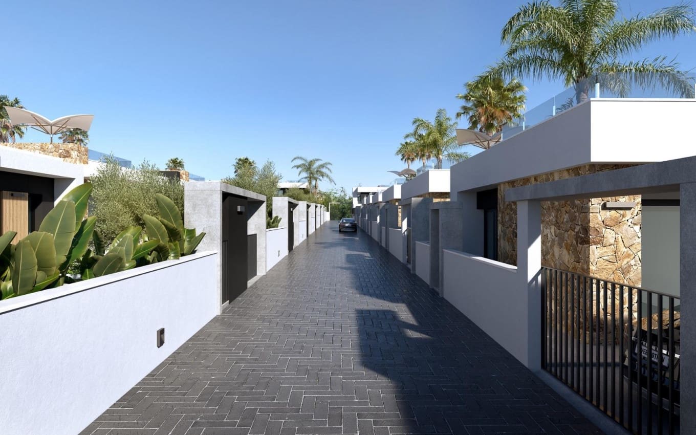 3 soverom Villa til salgs i Ciudad Quesada med svømmebasseng garasje - € 588 000 (Ref: 9968416)