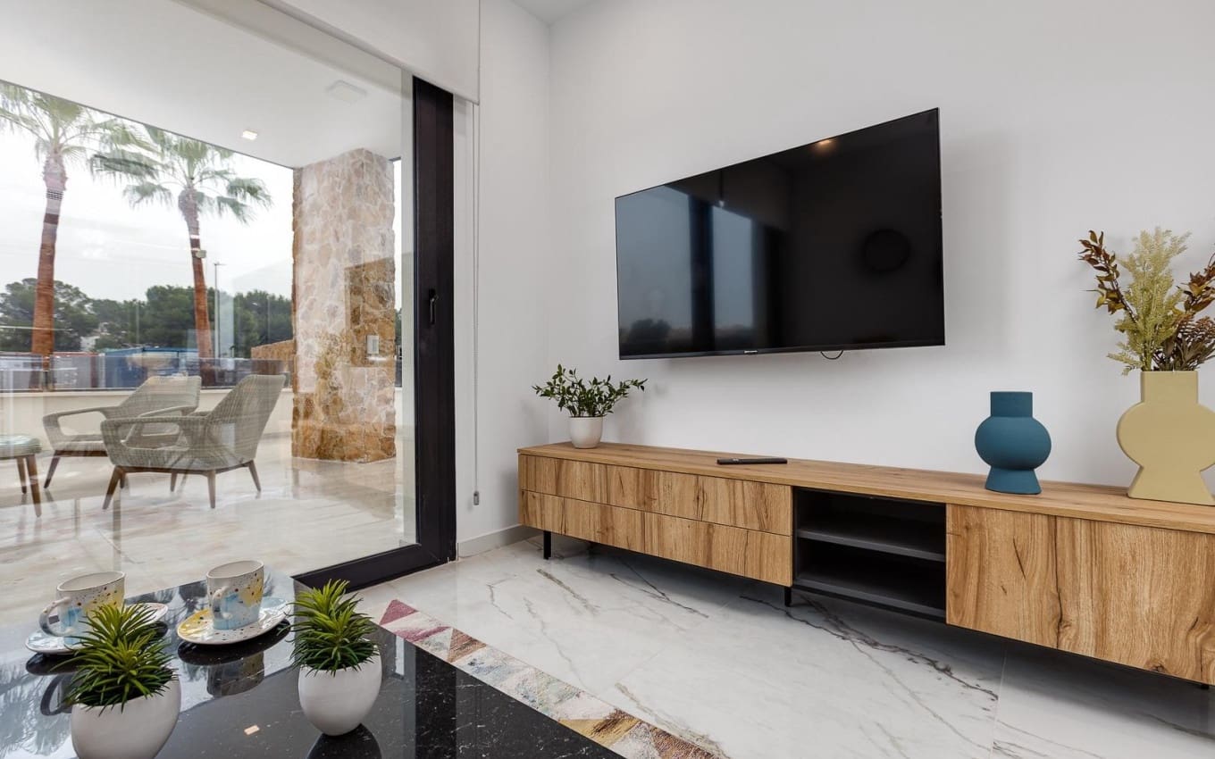3 soverom Villa til salgs i Ciudad Quesada med svømmebasseng garasje - € 588 000 (Ref: 9968416)