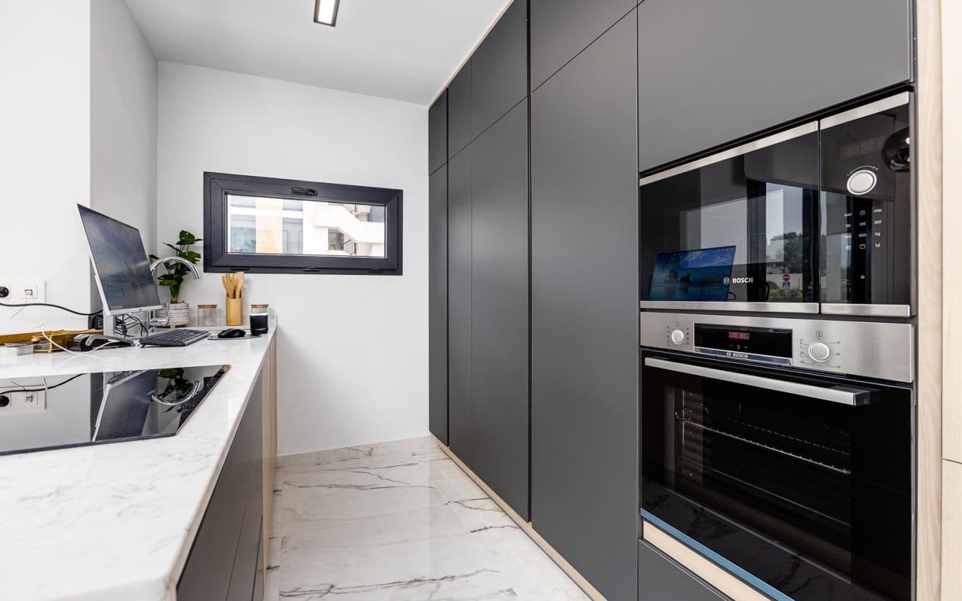 3 soverom Villa til salgs i Ciudad Quesada med svømmebasseng garasje - € 588 000 (Ref: 9968416)