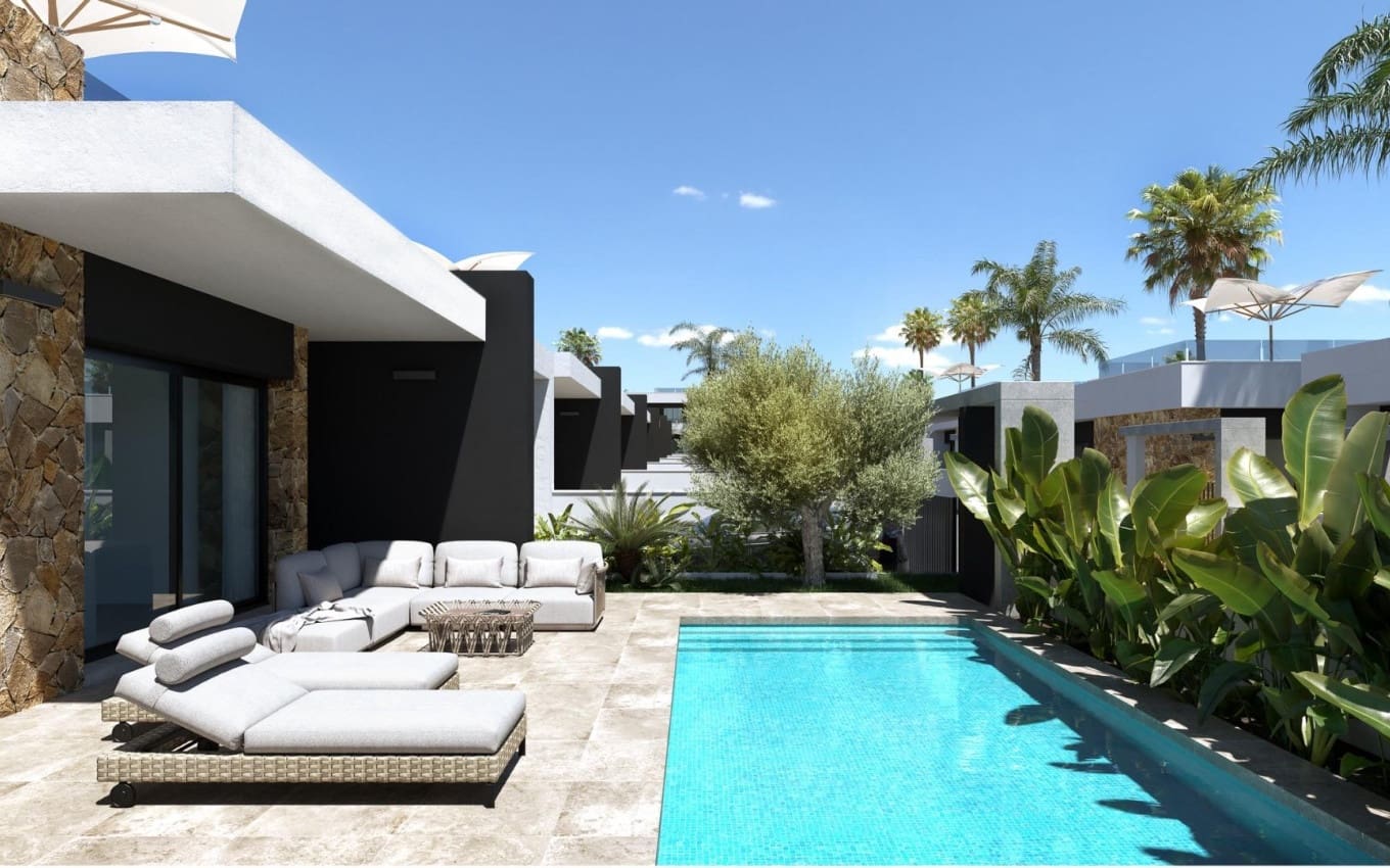 3 soverom Villa til salgs i Ciudad Quesada med svømmebasseng garasje - € 588 000 (Ref: 9968416)