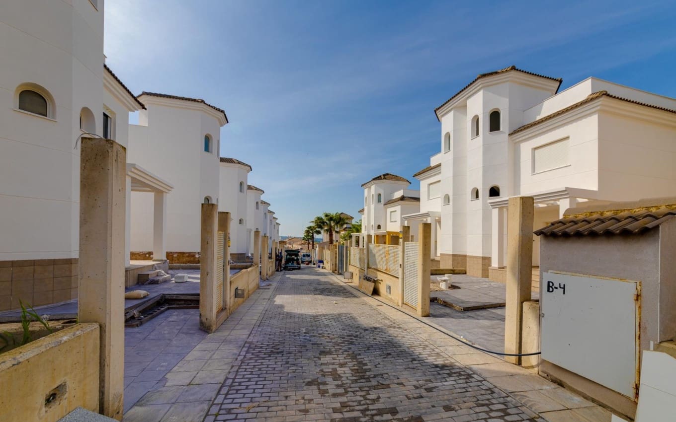 3 sovrum Villa till salu i San Fulgencio med pool garage - 275 000 € (Ref: 9968420)