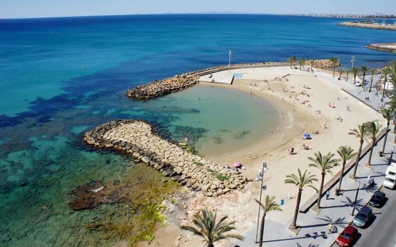1 quarto Penthouse para venda em Torrevieja com piscina - 399 000 € (Ref: 9968422)