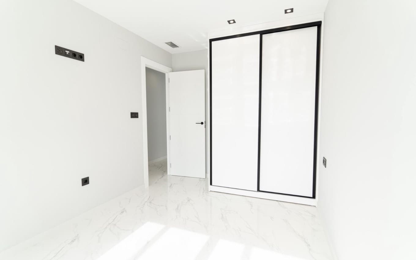 4 camera da letto Villa in vendita in Orihuela Costa con piscina garage - 699.900 € (Rif: 9968423)