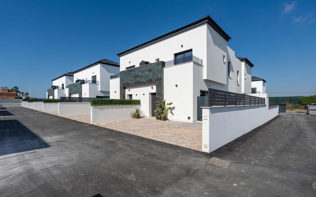 3 slaapkamer Rijtjeshuis te koop in Monte y Mar, Santa Pola met zwembad - € 410.000 (Ref: 9968425)