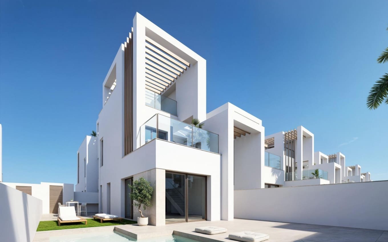 3 slaapkamer Halfvrijstaande villa te koop in Los Alcazares met zwembad garage - € 469.000 (Ref: 9968428)