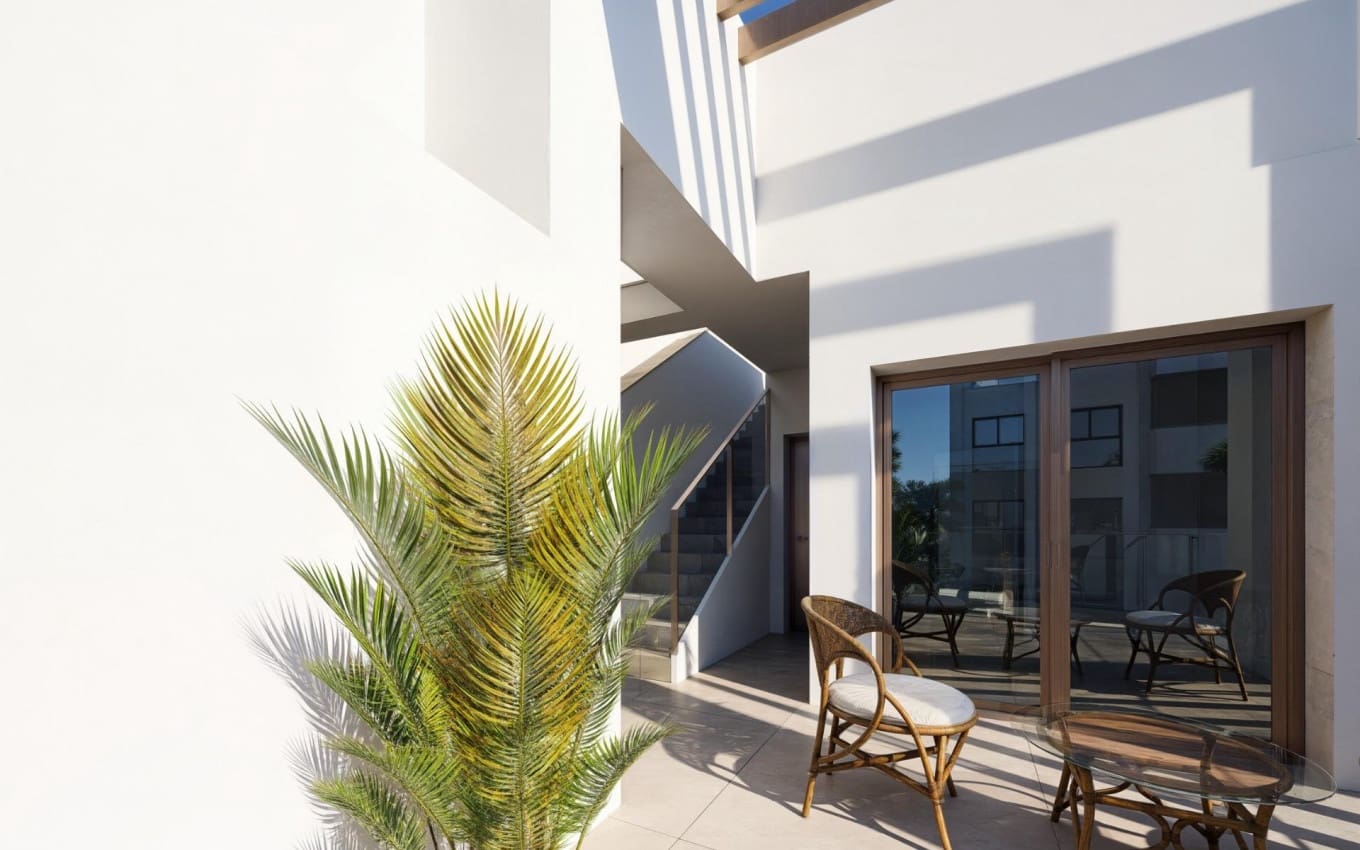 3 slaapkamer Halfvrijstaande villa te koop in Los Alcazares met zwembad garage - € 469.000 (Ref: 9968428)