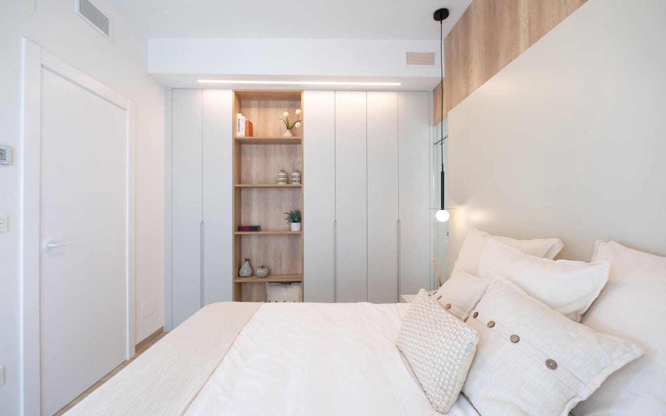 3 slaapkamer Halfvrijstaande villa te koop in Los Alcazares met zwembad garage - € 469.000 (Ref: 9968428)