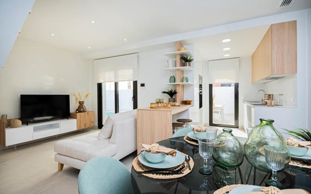 3 slaapkamer Villa te koop in Los Balcones - Los Altos, Torrevieja met zwembad garage - € 539.000 (Ref: 9968429)