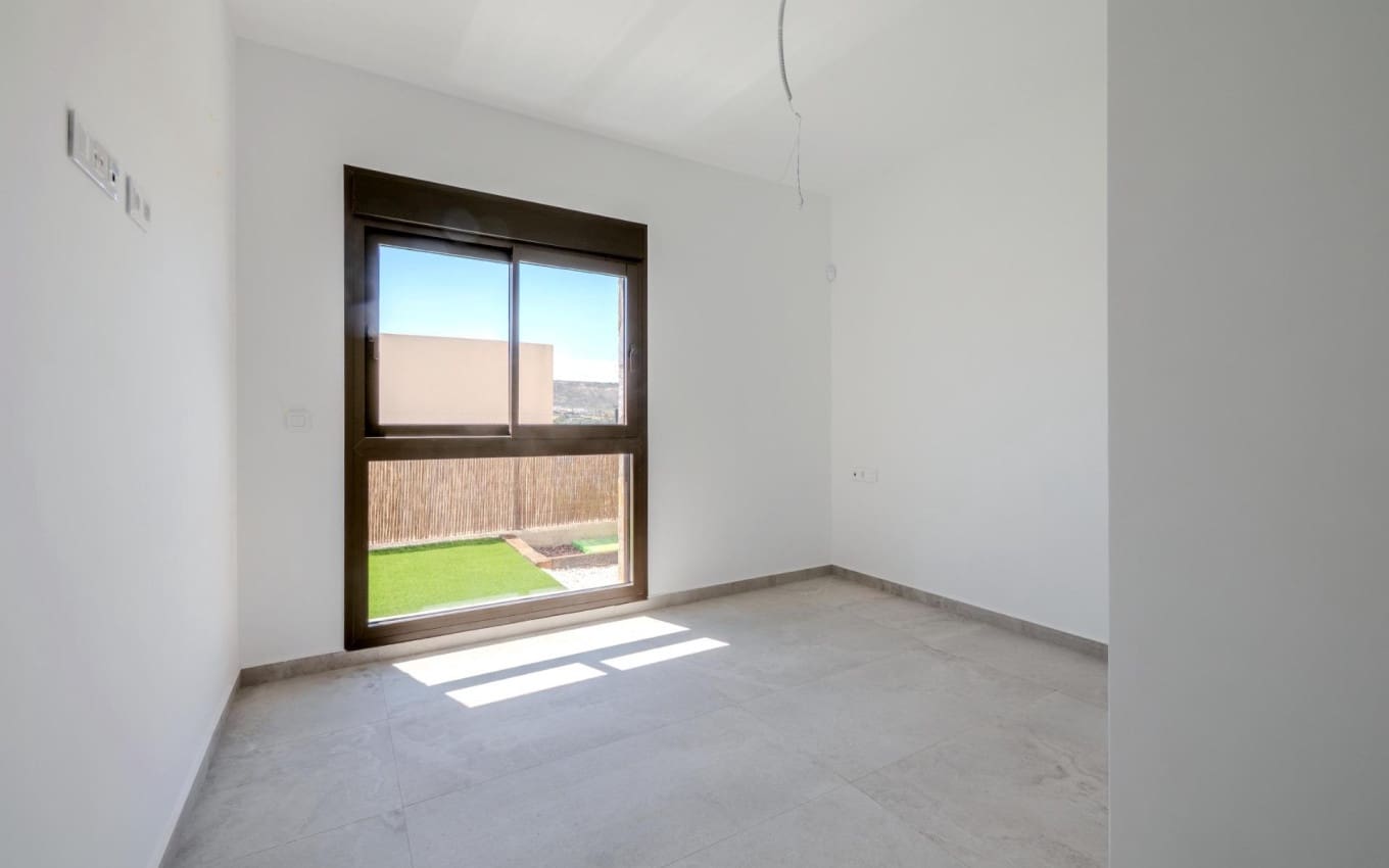 3 soverom Villa til salgs i Algorfa med svømmebasseng garasje - € 489 000 (Ref: 9968430)