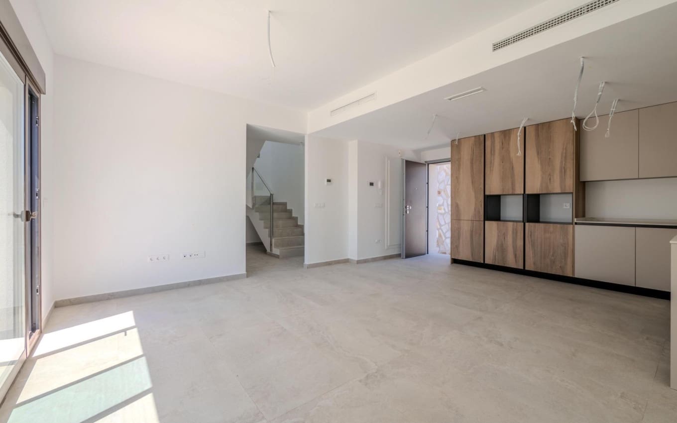 3 soverom Villa til salgs i Algorfa med svømmebasseng garasje - € 489 000 (Ref: 9968430)