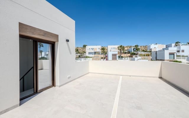 3 sypialnia Willa na sprzedaż w Algorfa z basenem garażem - 489 000 € (Ref: 9968430)