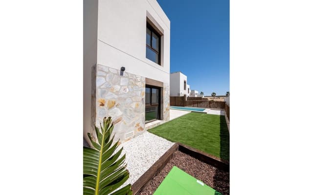 3 sypialnia Willa na sprzedaż w Algorfa z basenem garażem - 489 000 € (Ref: 9968430)