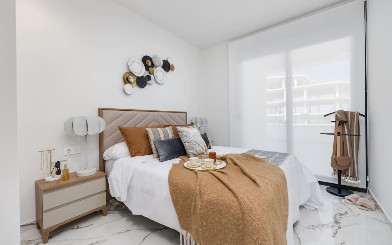 2 Zimmer Apartment zu verkaufen in San Miguel de Salinas mit Pool Garage - 230.000 € (Ref: 9968437)