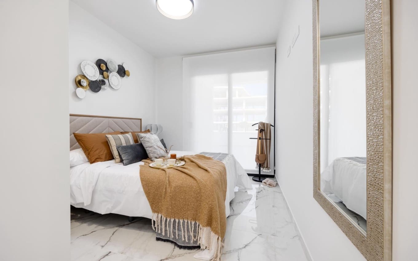 2 Zimmer Apartment zu verkaufen in San Miguel de Salinas mit Pool Garage - 230.000 € (Ref: 9968437)