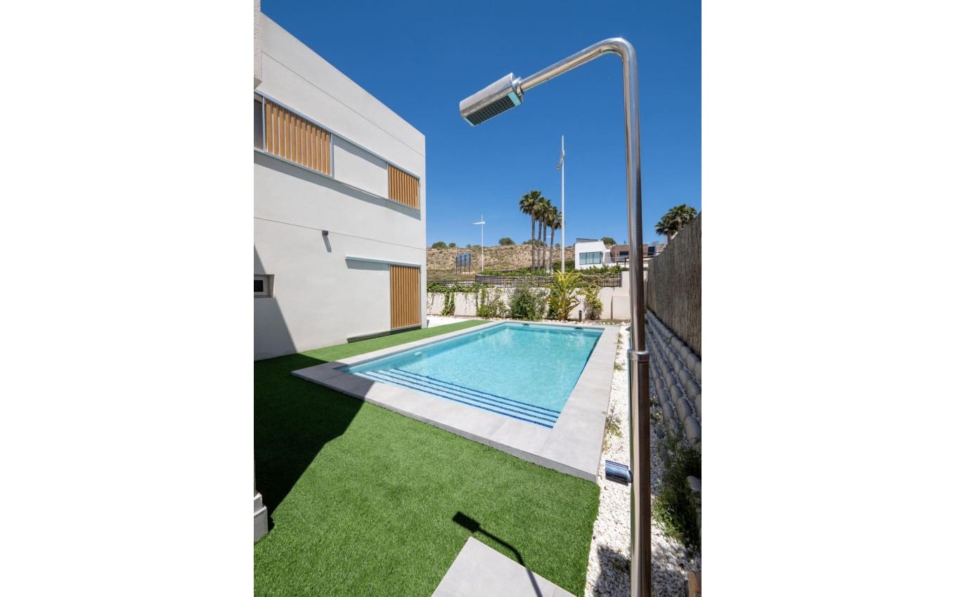 4 slaapkamer Villa te koop in Algorfa met zwembad - € 669.000 (Ref: 9968440)
