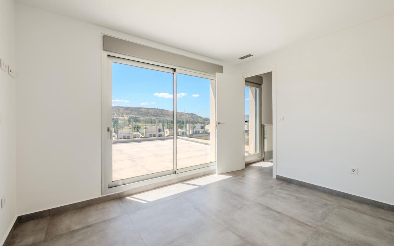 4 slaapkamer Villa te koop in Algorfa met zwembad - € 669.000 (Ref: 9968440)
