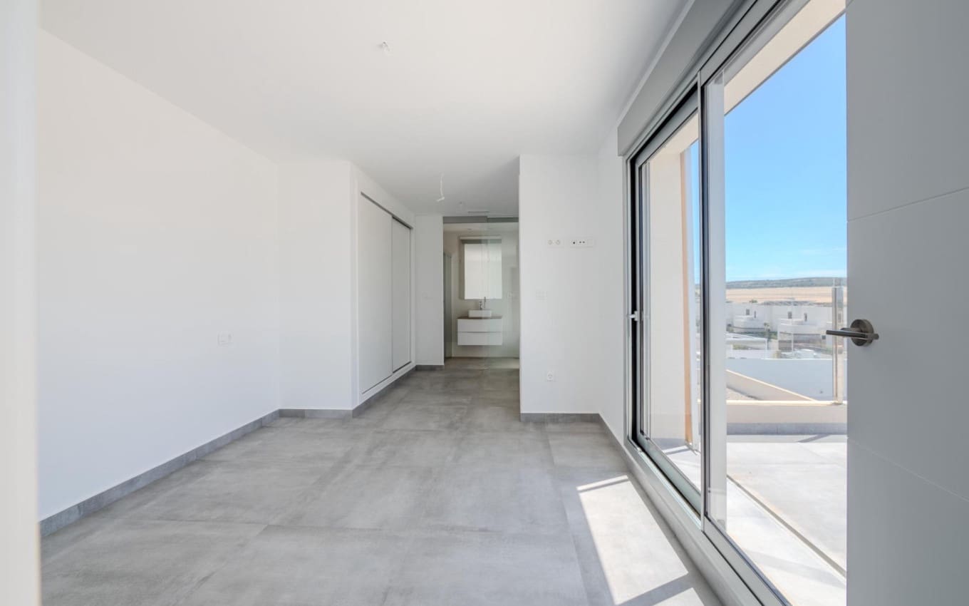 4 slaapkamer Villa te koop in Algorfa met zwembad - € 669.000 (Ref: 9968440)