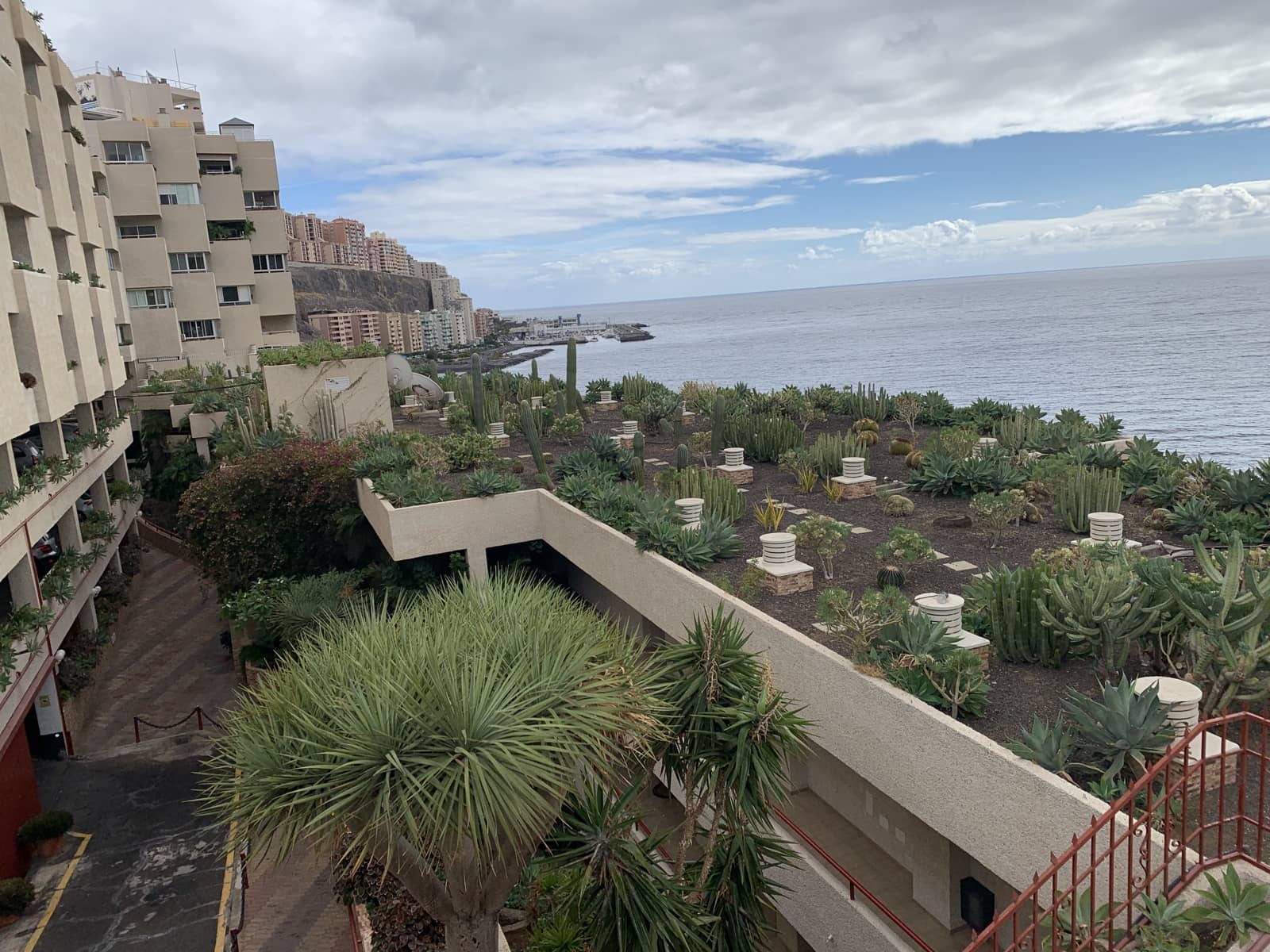 3 bedroom Flat for sale in El Rosario with pool garage - € 375,000 (Ref: 9854670)