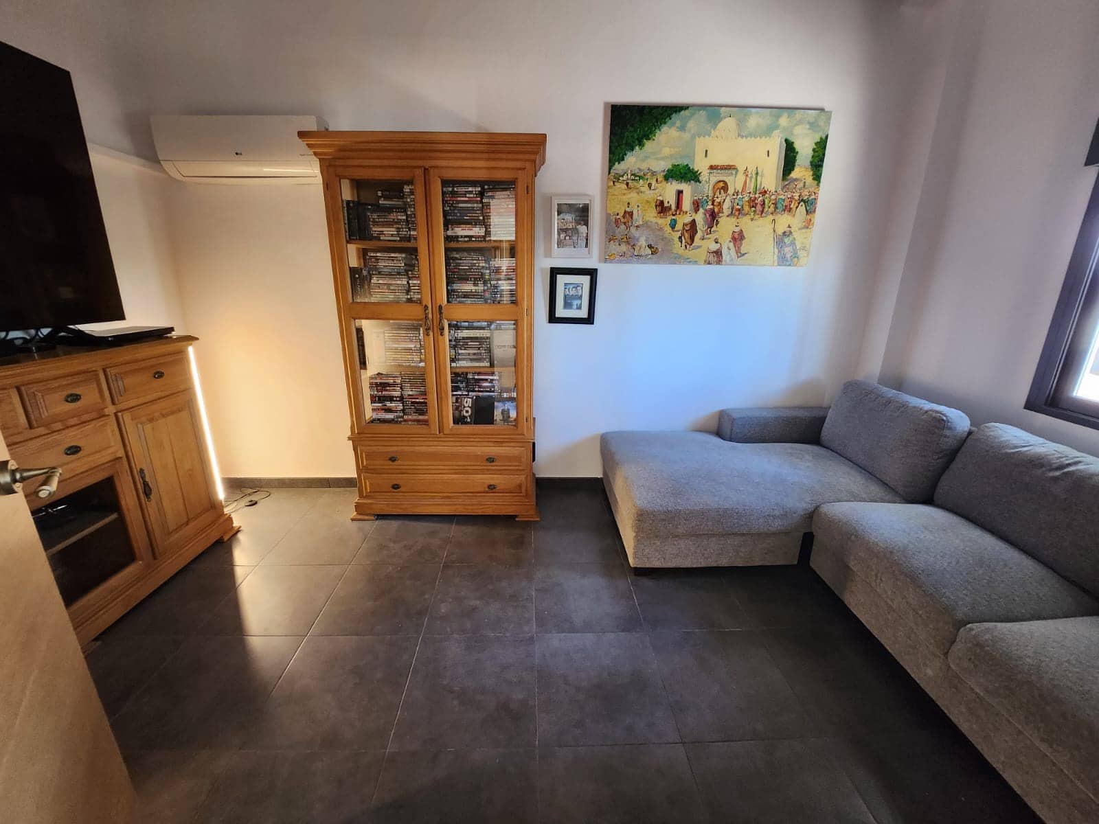 4 makuuhuone Huvila myytävänä paikassa Villena mukana uima-altaan 
autotalli - 255 000 € (Ref: 9861153)