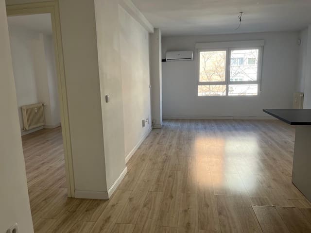 4 soveværelse Lejlighed til salg i Cármenes, Madrid by - € 669.000 (Ref: 9854547)