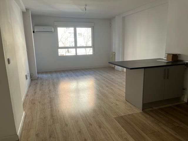 4 soveværelse Lejlighed til salg i Cármenes, Madrid by - € 669.000 (Ref: 9854547)