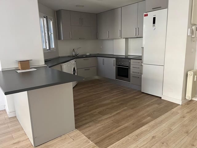 4 soveværelse Lejlighed til salg i Cármenes, Madrid by - € 669.000 (Ref: 9854547)