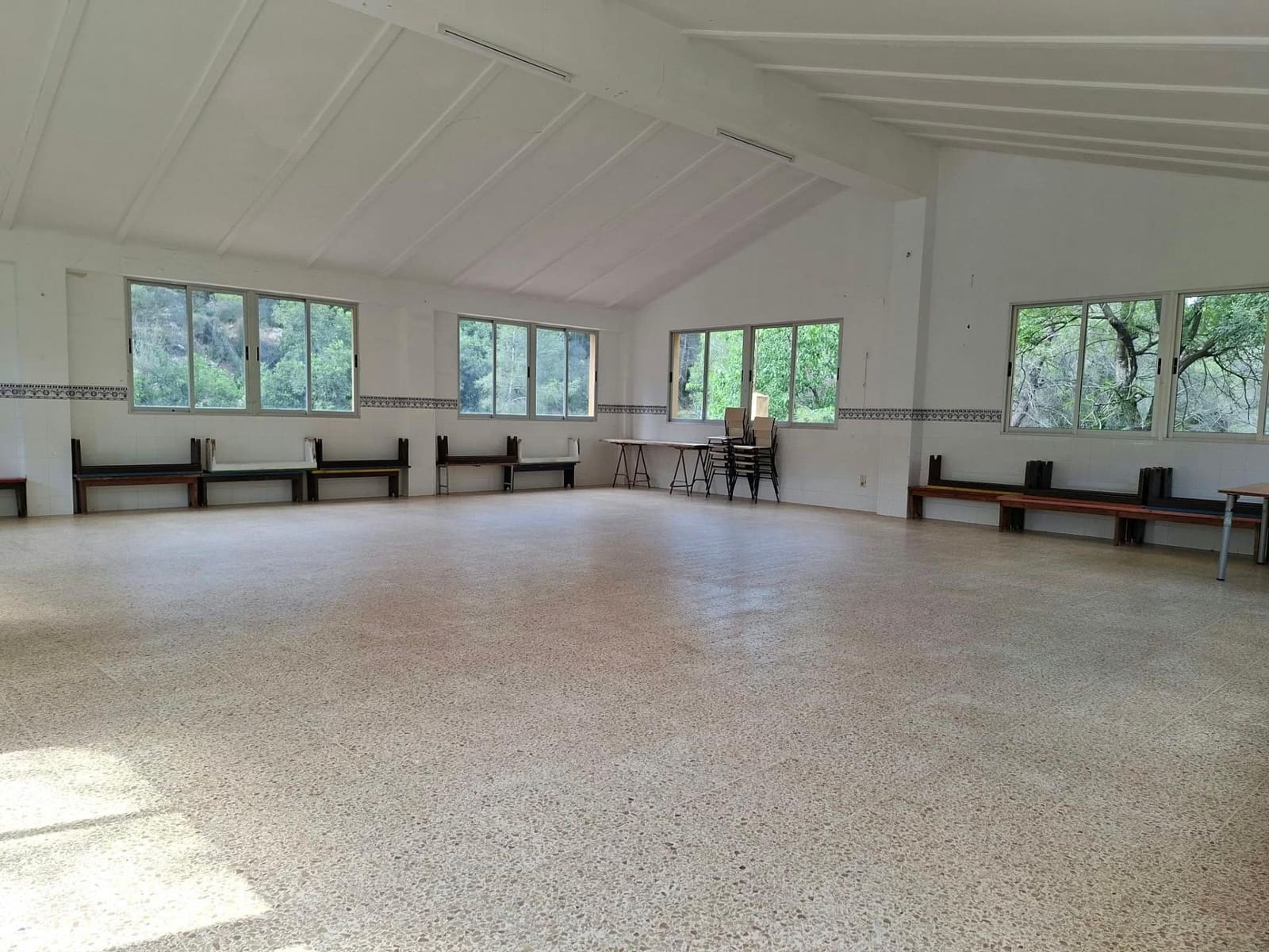 Hotell till salu i Ador med pool garage - 850 000 € (Ref: 10065162)