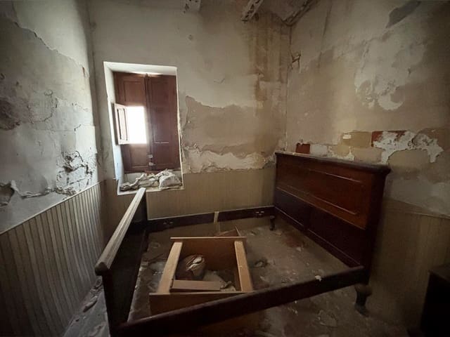 3 slaapkamer Rijtjeshuis te koop in Bétera - € 180.000 (Ref: 10068069)