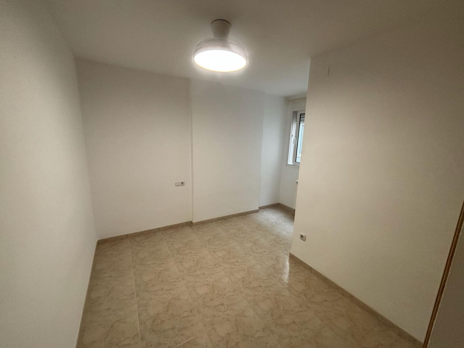 3 slaapkamer Penthouse te huur in Rocafort met garage - € 1.550 (Ref: 10068070)