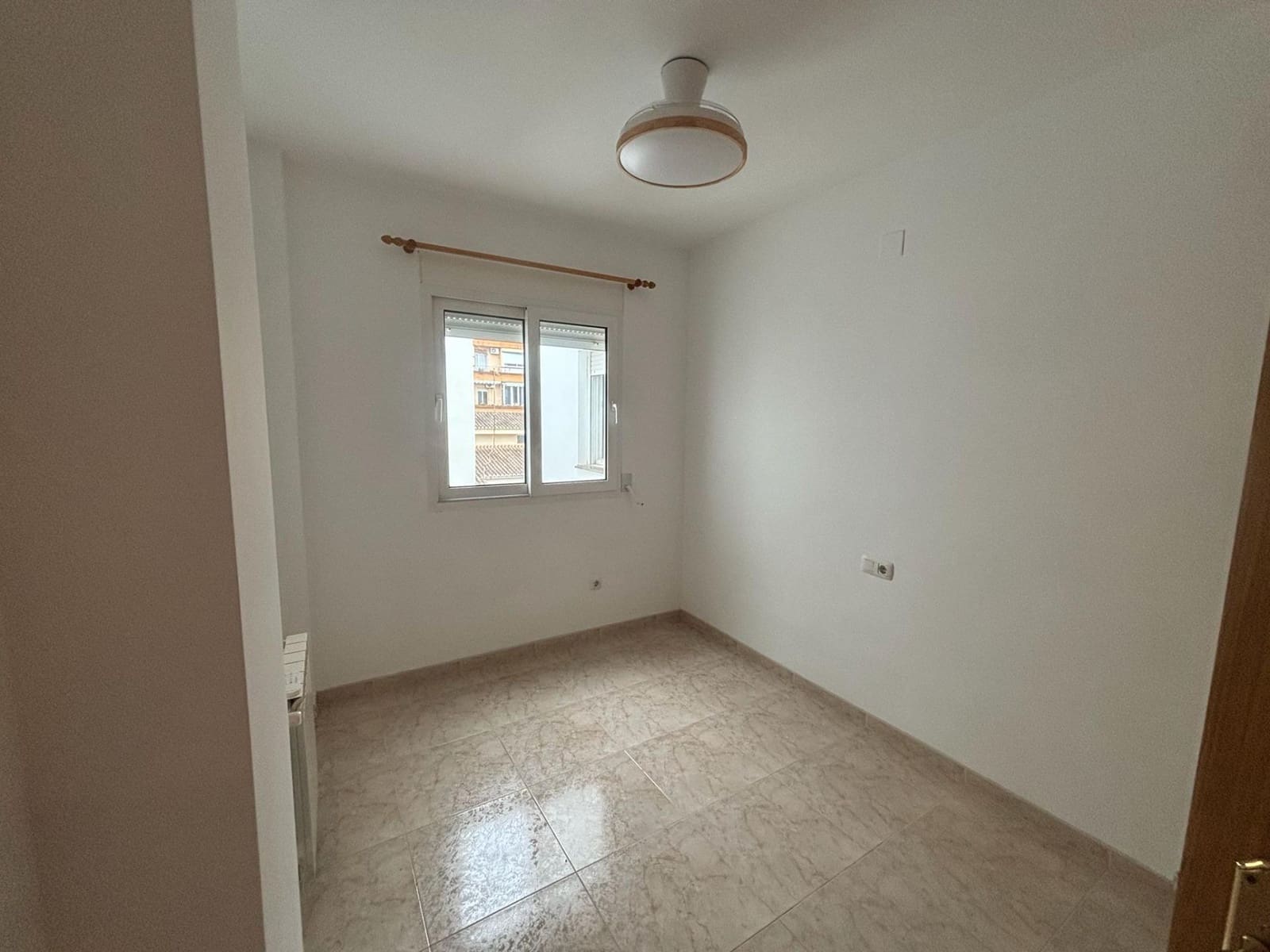 3 slaapkamer Penthouse te huur in Rocafort met garage - € 1.550 (Ref: 10068070)