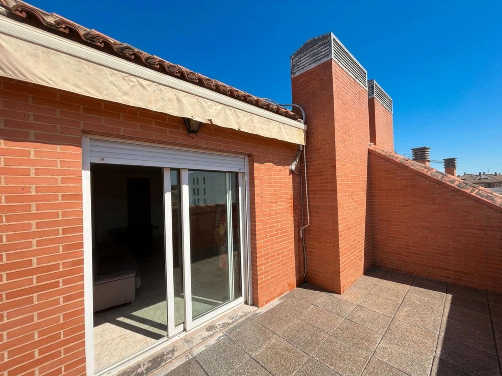 3 slaapkamer Penthouse te huur in Rocafort met garage - € 1.550 (Ref: 10068070)
