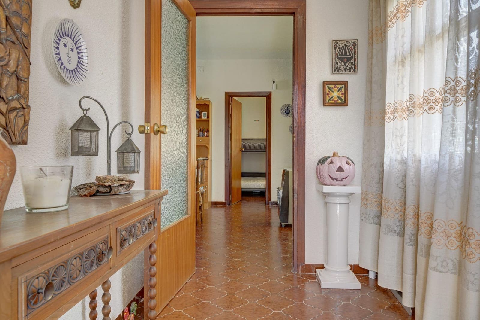 9 bedroom Villa for sale in Siete Aguas with garage - € 295,000 (Ref: 10068071)