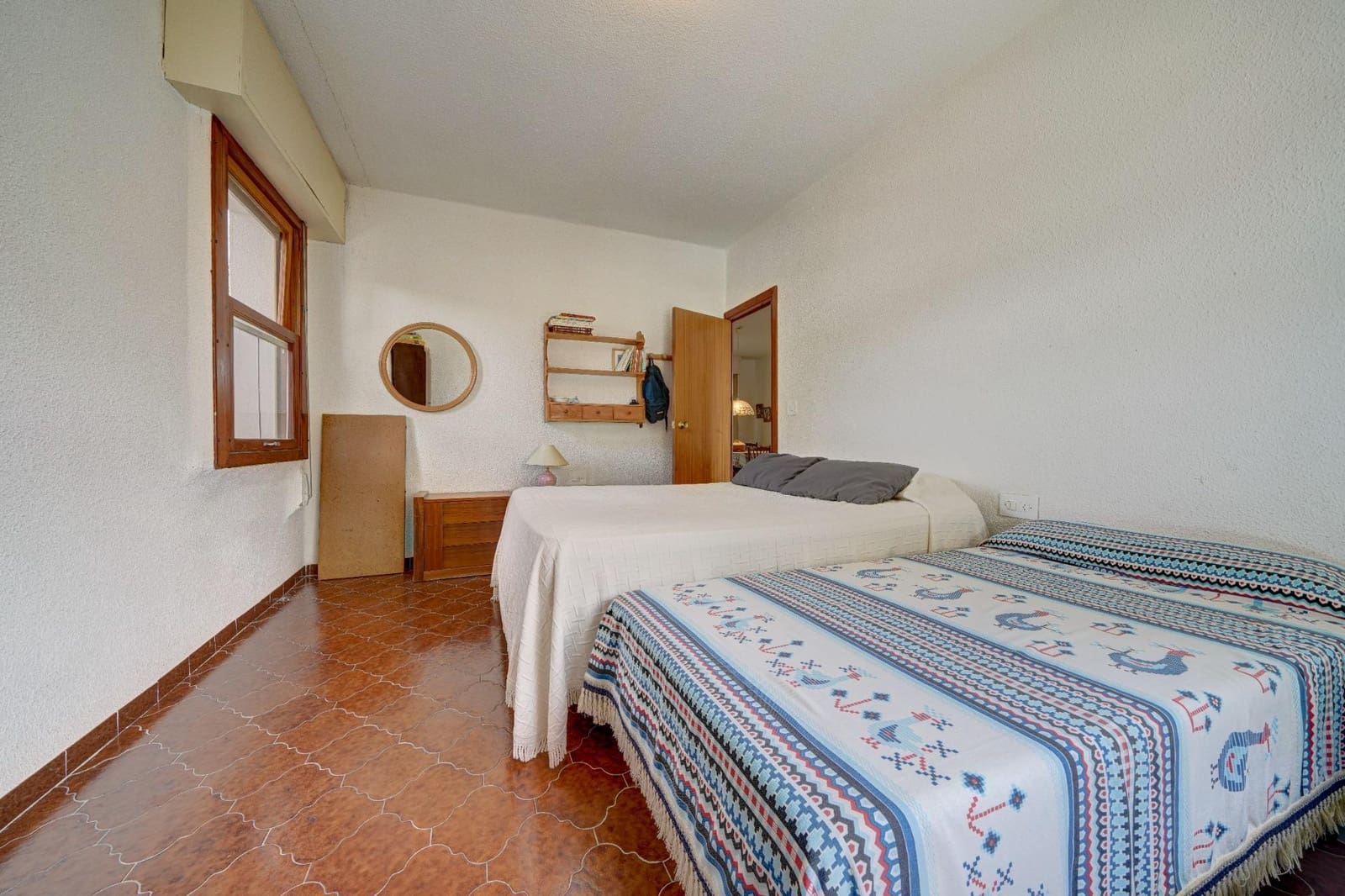 9 bedroom Villa for sale in Siete Aguas with garage - € 295,000 (Ref: 10068071)