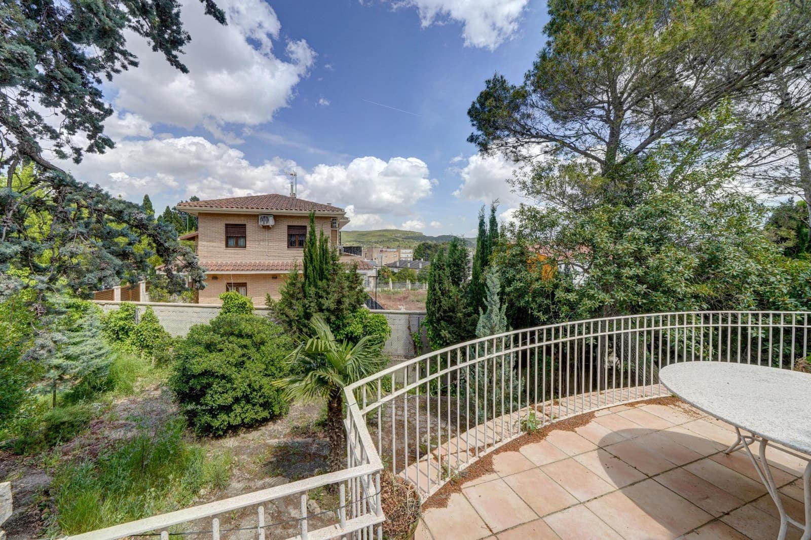 9 bedroom Villa for sale in Siete Aguas with garage - € 295,000 (Ref: 10068071)