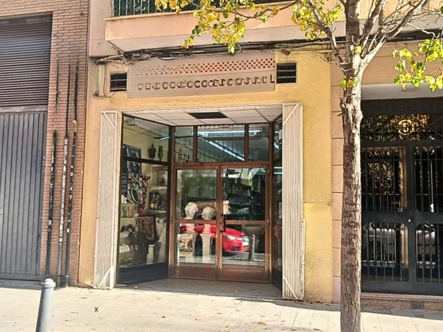 Erhverv til salg i Arrancapins, Valencia by - € 445.000 (Ref: 10068072)