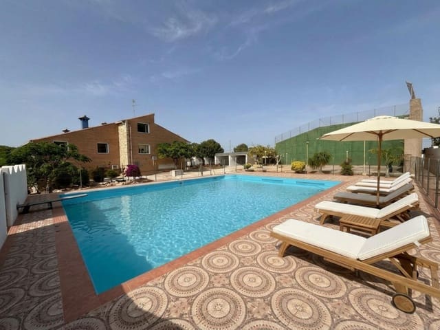 7 slaapkamer Finca/Landhuis te koop in Bétera met zwembad garage - € 650.000 (Ref: 10068074)