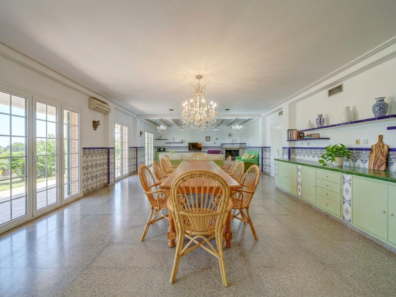 7 slaapkamer Finca/Landhuis te koop in Betera met zwembad garage - € 650.000 (Ref: 10068074)