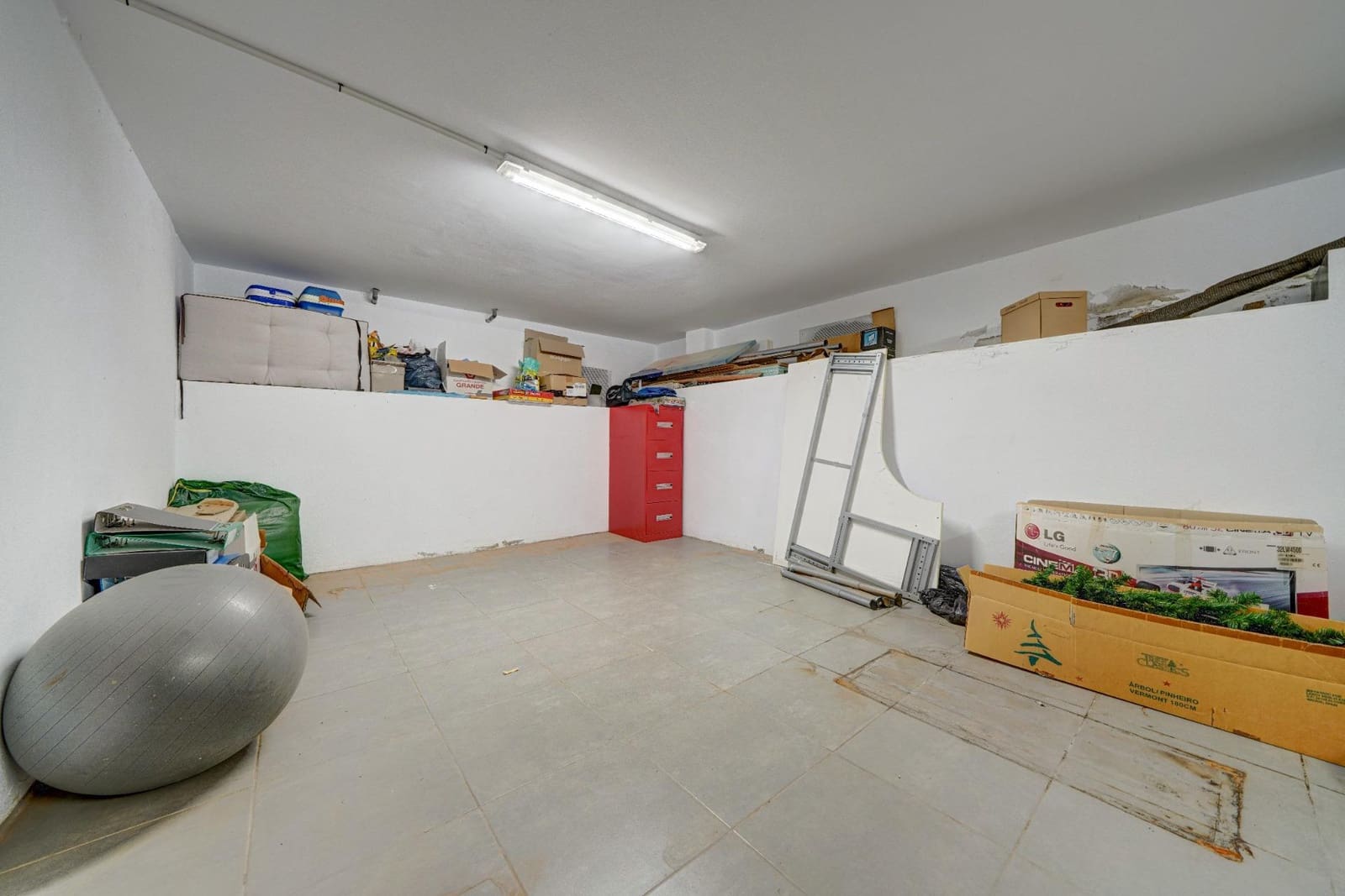 5 bedroom Villa for sale in La Canada with garage - € 840,000 (Ref: 10102781)