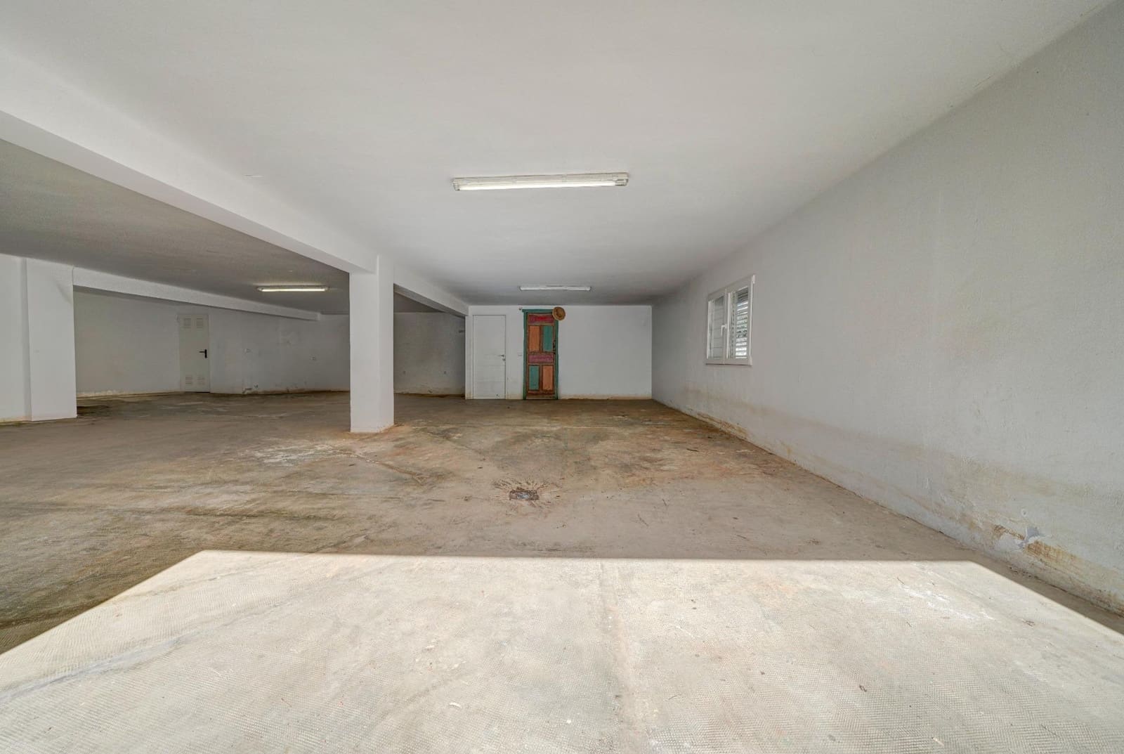 5 bedroom Villa for sale in La Canada with garage - € 840,000 (Ref: 10102781)