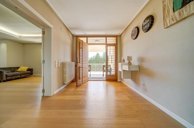 5 bedroom Villa for sale in La Cañada, Paterna with garage - € 840,000 (Ref: 10102781)