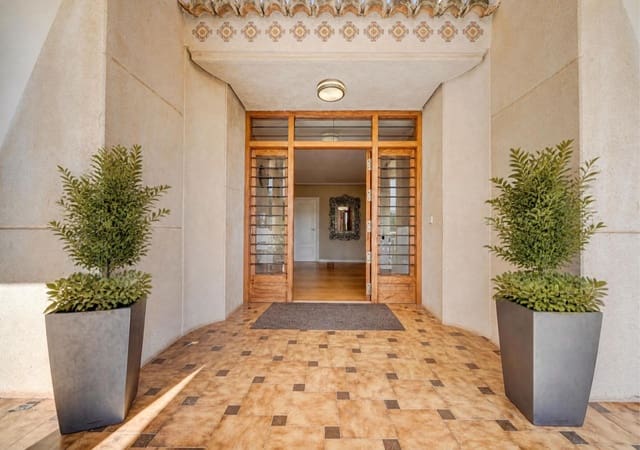 5 bedroom Villa for sale in La Cañada, Paterna with garage - € 840,000 (Ref: 10102781)