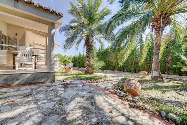 5 bedroom Villa for sale in La Cañada, Paterna with garage - € 840,000 (Ref: 10102781)