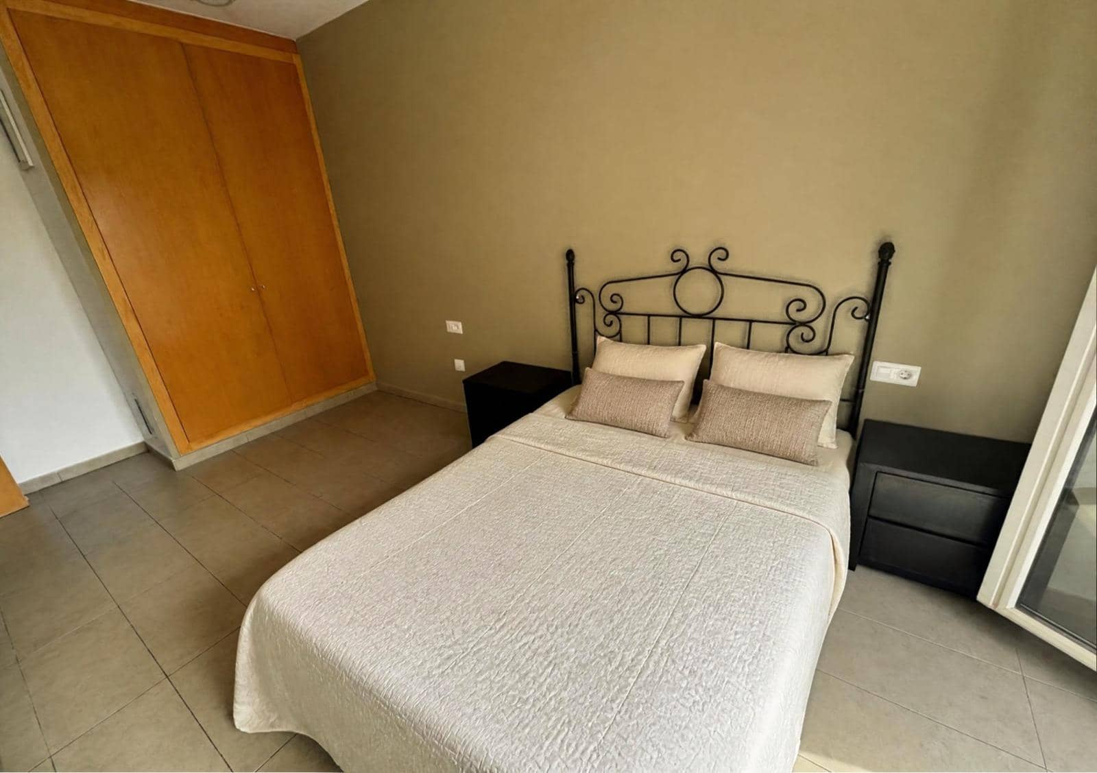 2 bedroom Flat for sale in Burjassot - € 258,000 (Ref: 10130067)