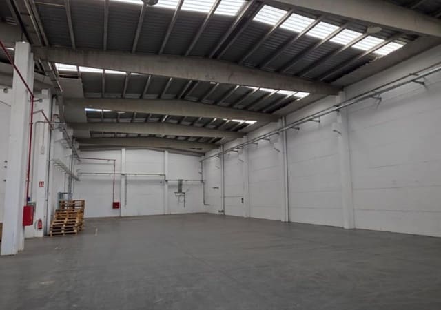 Business for rent in Paterna - € 6,500 (Ref: 10177357)