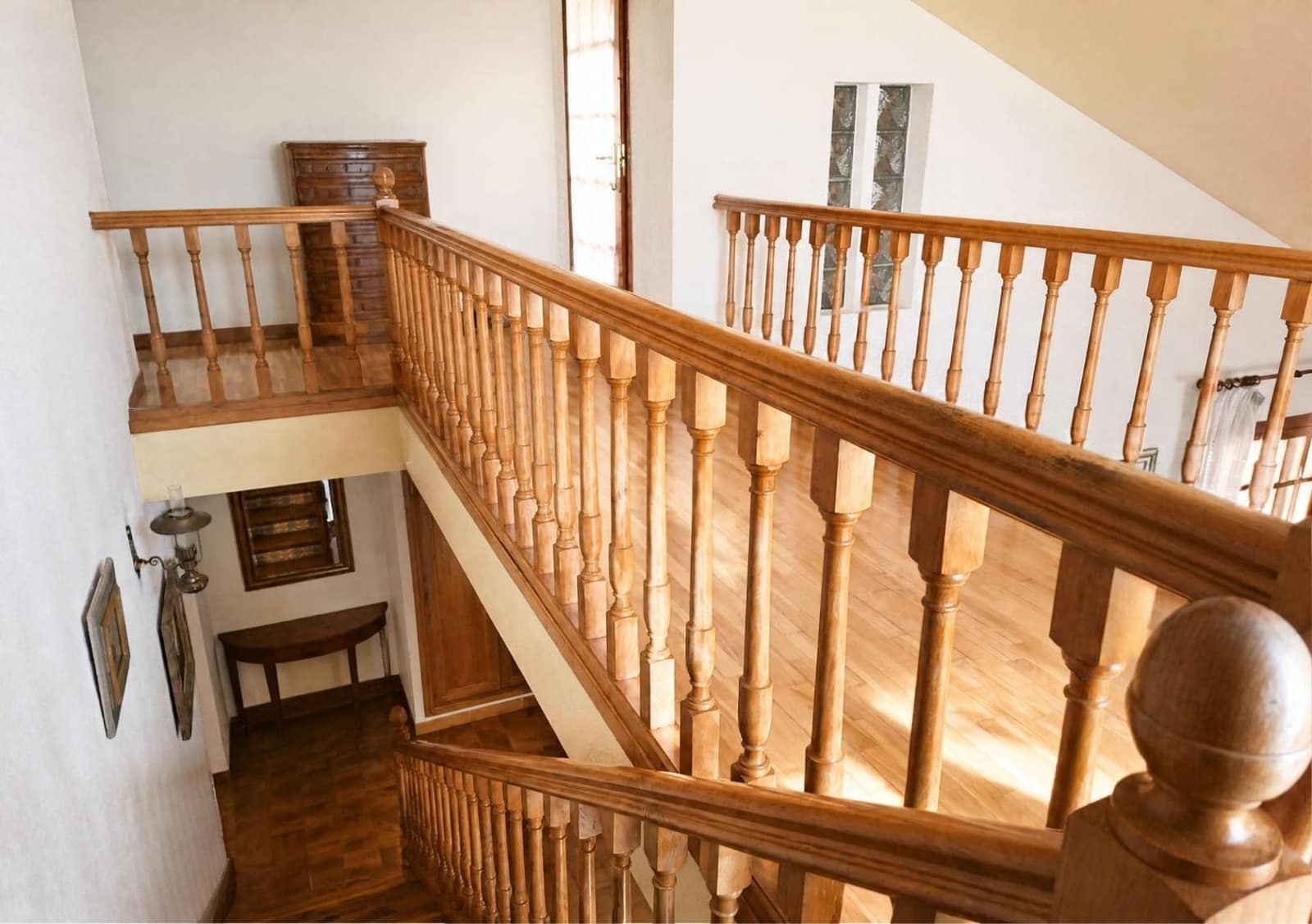 6 bedroom Villa for sale in Paterna with pool garage - € 980,000 (Ref: 10177358)