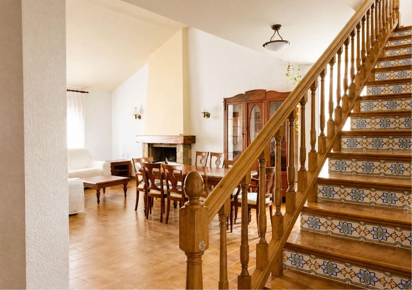 6 bedroom Villa for sale in Paterna with pool garage - € 980,000 (Ref: 10177358)