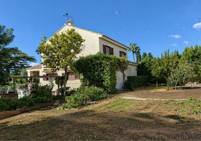6 bedroom Villa for sale in Paterna with pool garage - € 980,000 (Ref: 10177358)