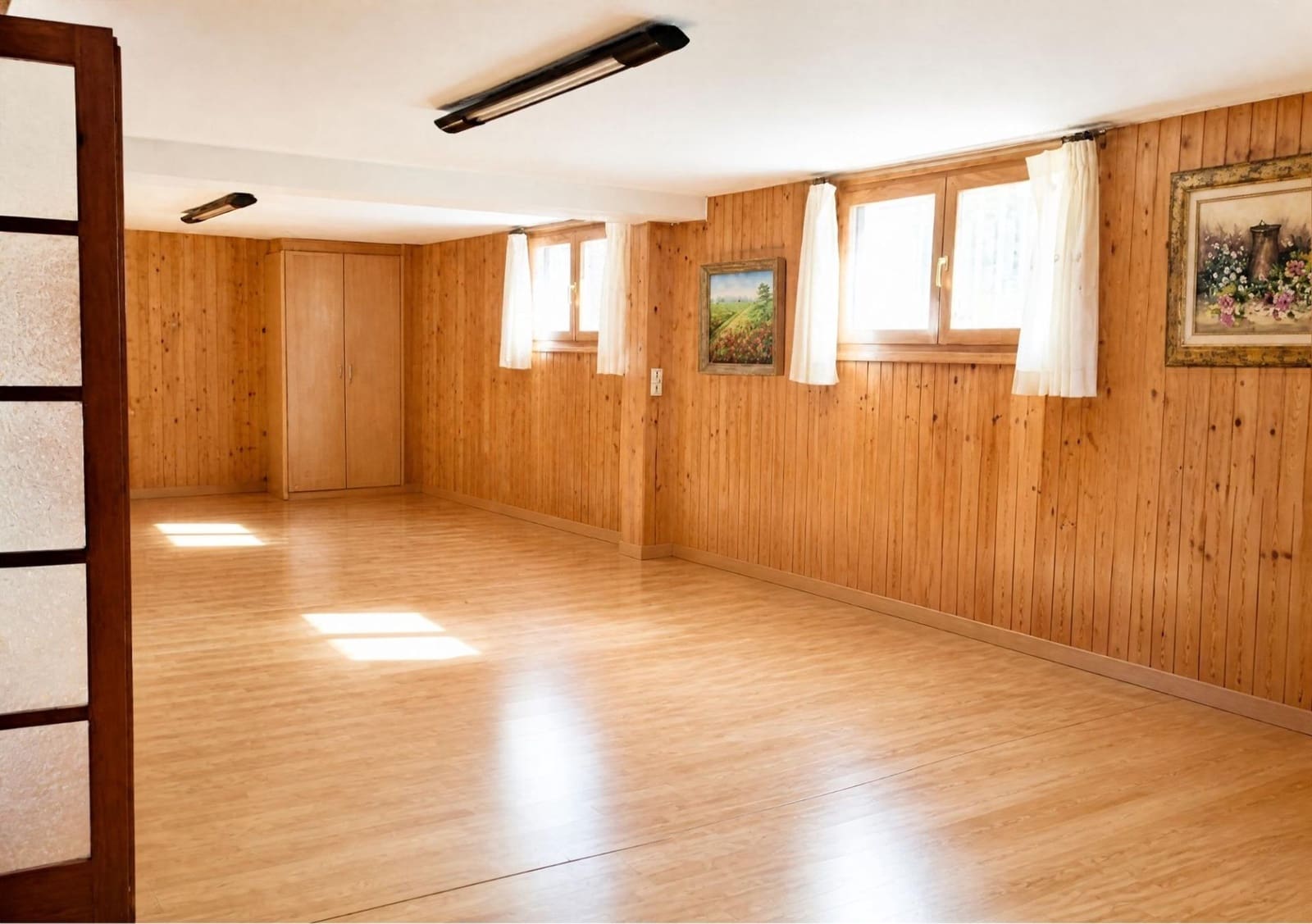 6 bedroom Villa for sale in Paterna with pool garage - € 980,000 (Ref: 10177358)