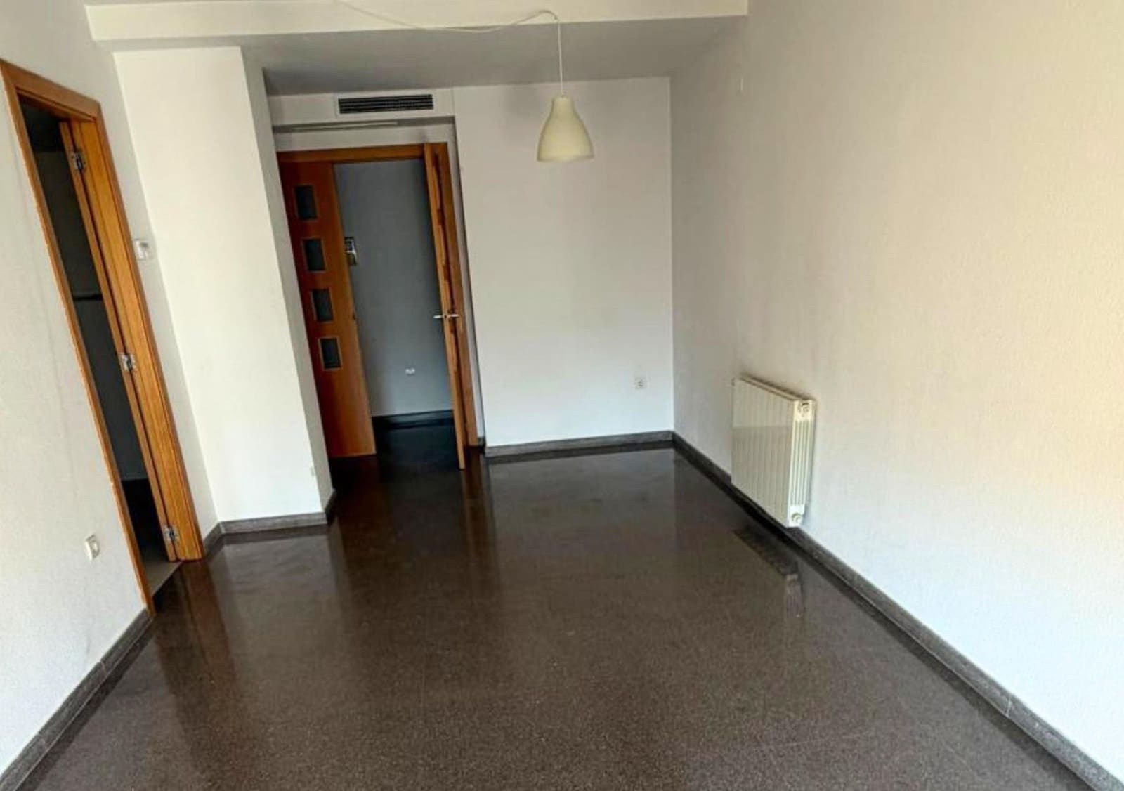 3 quarto Apartamento para arrendar em Valencia cidade - 1 500 € (Ref: 10180776)